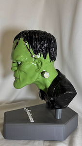 “Frankenstein” 3D büst (kollektsionäär) — läikiv, alusel (2 foto / 3)