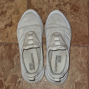 Кроссовки Adidas (3 фото из 5)
