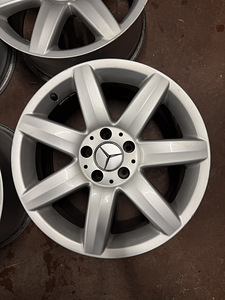 17" оригинальные диски Mercedes-Benz 5x112 (2 фото из 8)