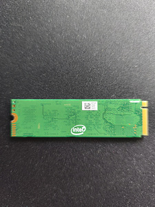 Müüa Intel M2 NvMe SSD 2TB (2 foto / 2)