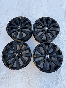20" оригинальные диски Volkswagen 5x120 для Amarok, Crafter, T5/T6 (6 фото из 10)