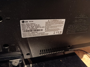 LG 42LC45 (2 фото из 3)