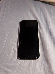iPhone 12 (2 фото из 2)