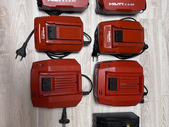 Зарядные устройства Hilti/Makita 22V/36V/18V