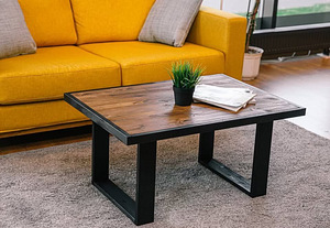 Müüa diivanilaud, täispuit, uus (1 foto / 2)