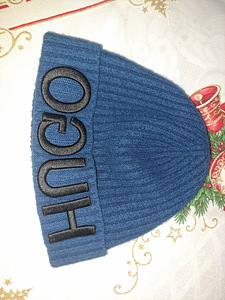 Зимняя шапка HUGO BOSS (1 фото из 3)