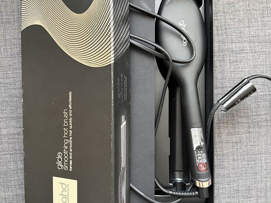 GHD Glide Hot Brush