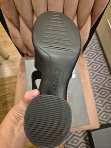 Новые туфли Ecco 41 (5 фото из 5)