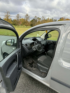 Renault Kangoo (8 фото из 10)