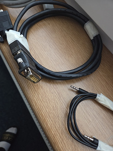 HP Monitor (4 foto / 8)