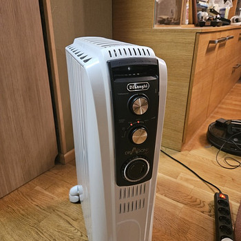 De'Longhi Dragon 4 TRD40820T õliga täidetud radiaator