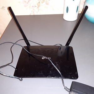 TP-Link TL-MR6400 (SIM-kaart) (1 foto / 10)