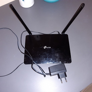 TP-Link TL-MR6400 (SIM-kaart) (3 foto / 10)
