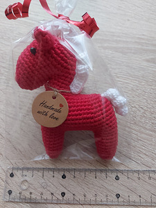 Punane hobune.11 cm Käsitöö/100%puuvill (2 foto / 2)