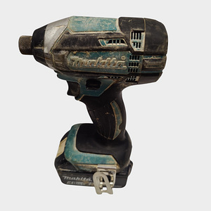 Акудрелль Makita DTD152 + Аку 4,0АЧ (2 фото из 4)