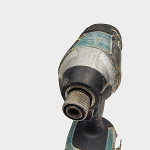 Акудрелль Makita DTD152 + Аку 4,0АЧ (3 фото из 4)
