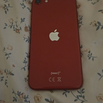 Müüa iPhone SE (punane)