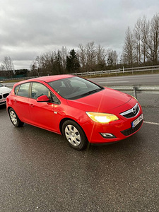 Opel (7 foto / 9)