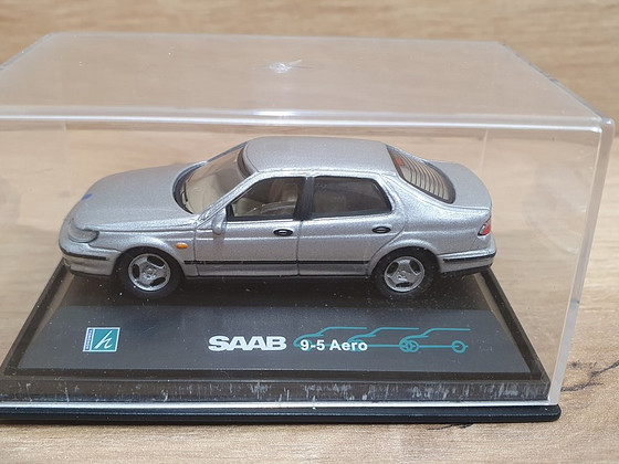 Saab 9-5 Aero mudel 1/72