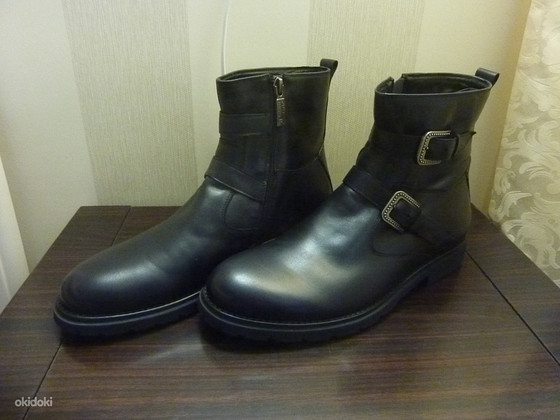 ROBERTO PAULO MEESTE TALVE SAAPAD HANK MADE IN ITALY