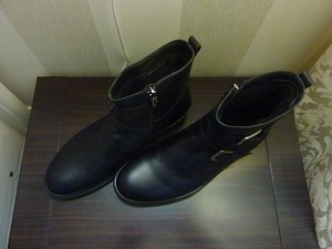 ROBERTO PAULO MEESTE TALVE SAAPAD HANK MADE IN ITALY (4 foto / 4)