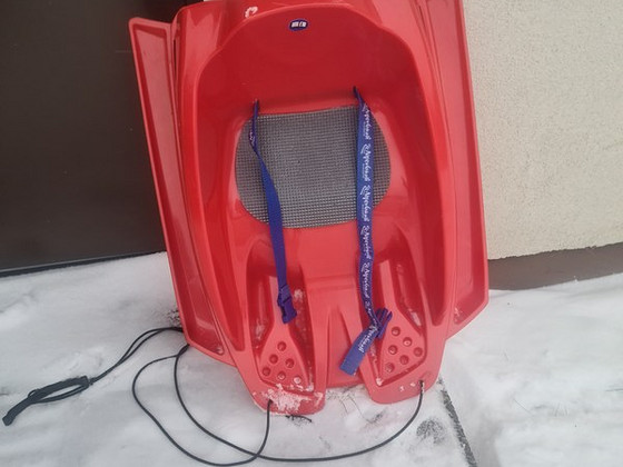 Laste kelgud