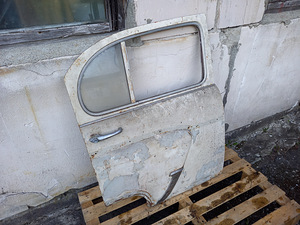 M 403/407 parem tagumine uks (2 foto / 3)