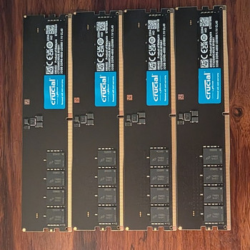 Оперативная память Crucial CT2K32G48C40U5 128GB (4x32GB)