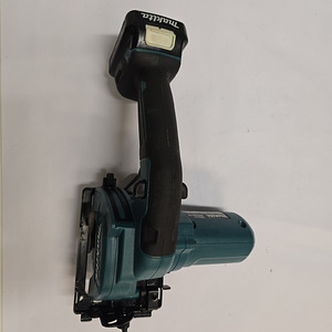 Akuketassaag Makita HS301D + 2,0Ah (2 foto / 6)