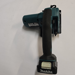 Akuketassaag Makita HS301D + 2,0Ah (5 foto / 6)