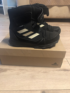 Adidas talve saapad (1 foto / 6)