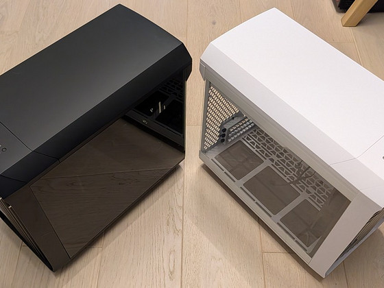 Fractal Design Torrent Nano (must & valge)