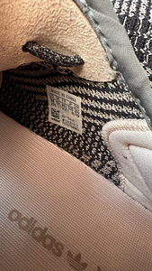 Yeezy Boost 350 (Reflective) (6 фото из 6)