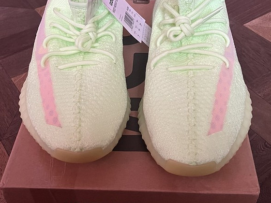 Yeezy Boost 350 v2 GID