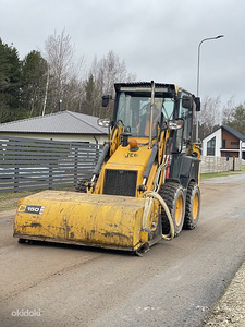 Vajatakse JCB 1CX traktori operaatorit. (2 foto / 6)