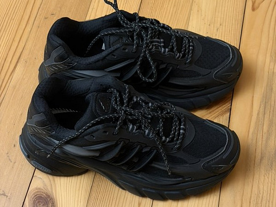 Кроссовки Adidas для мужчин (новые)