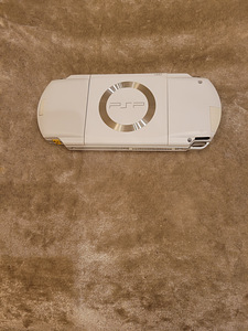 SONY PLAYSTATION PSP (4 foto / 6)