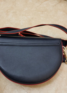 Tommy Hilfiger crossbody kott (4 foto / 8)