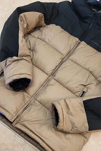 Champion тёплая зимняя куртка размер S:XL (2 фото из 6)