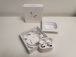 Apple AirPods 3 lightning (4 фото из 5)