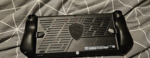 MSI Claw a1m (4 фото из 9)