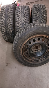 Talverehvid 215/61/R16 velgedel (3 foto / 7)