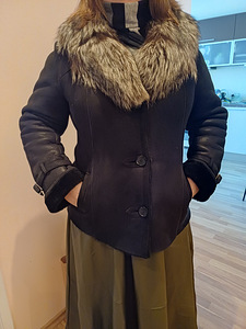 Müüa naiste lambanahkne mantel (3 foto / 3)