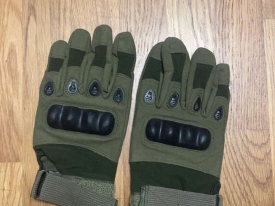 Airsofti varustus. Kindad