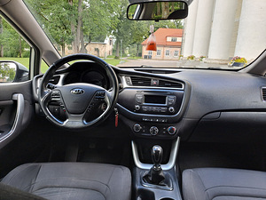 KIA CEED 1.4 ДИЗЕЛЬ.66КВТ (11 фото из 15)