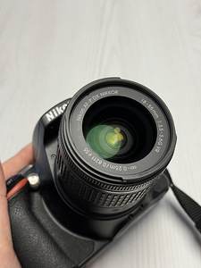 Nikon D5600 Kit 18-55mm VR (3 фото из 5)