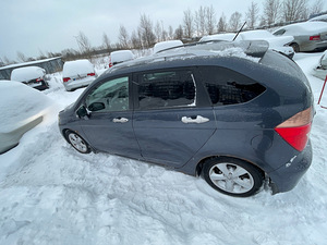 Honda FRV FR-V 1,8 бензин, ЗАПЧАСТИ (3 фото из 10)