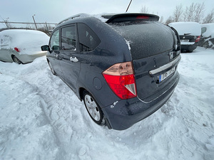Honda FRV FR-V 1,8 бензин, ЗАПЧАСТИ (4 фото из 10)