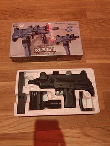 Пневматическая винтовка Uzi (1 фото из 1)