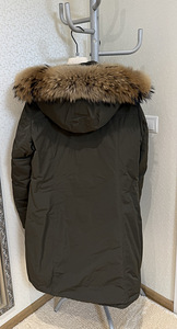Woolrich mantel XL uus originaal oliivivärvi (2 foto / 2)